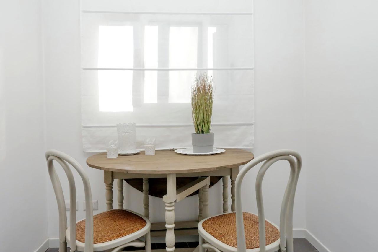 Monti Charming Apartment - Rome Short Let Service Exterior photo