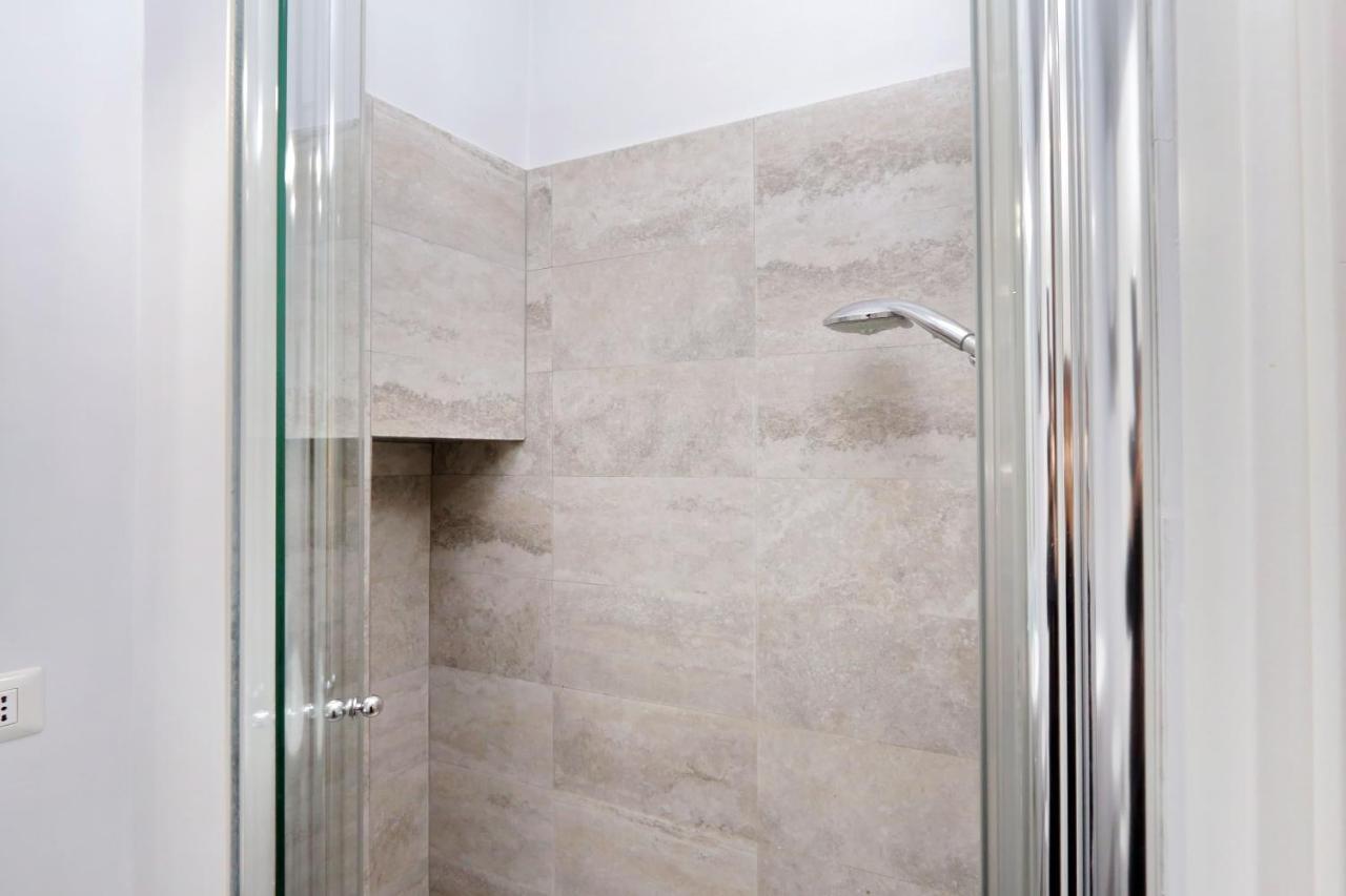 Monti Charming Apartment - Rome Short Let Service Exterior photo